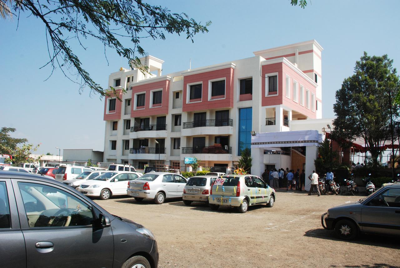 Hotel Lake View Satara Exterior foto